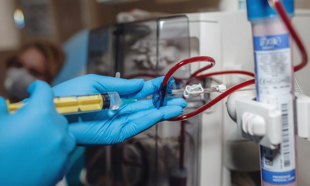 Στον αέρα οι ανασφάλιστοι αιμοκαθαιρόμενοι στις ιδιωτικές κλινικές μετά τις 30 Ιουνίου